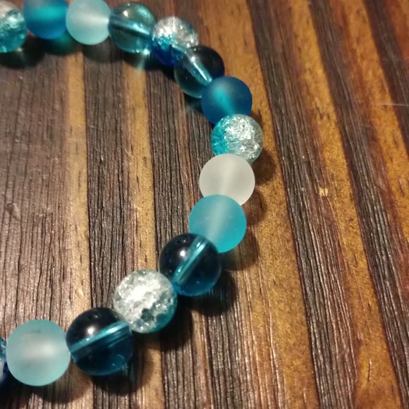 ❌NOT FOR SALE❌ Handmade Stretchy Bracelet - Picture 2 of 3